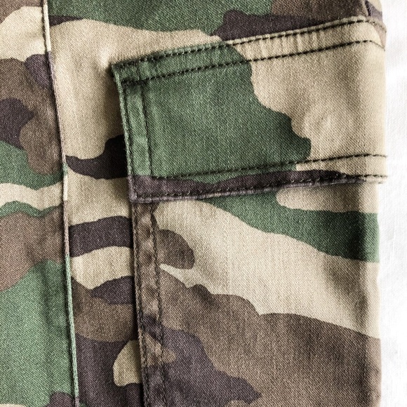 J.Crew | Cargo Toothpick Pant in Camo Print 27 - Picture 6 of 8